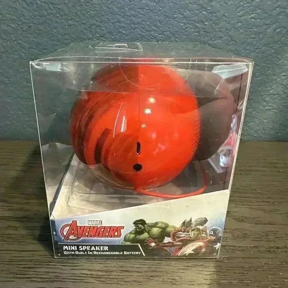 Marvel Avengers Iron Man Portable Wired Speaker Red Colour Brand New In Box Rare - Picture 2 of 5